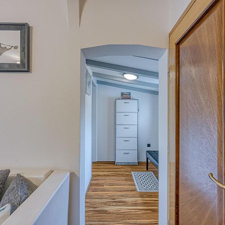 Apartments Suki โรวีน ภายนอก รูปภาพ