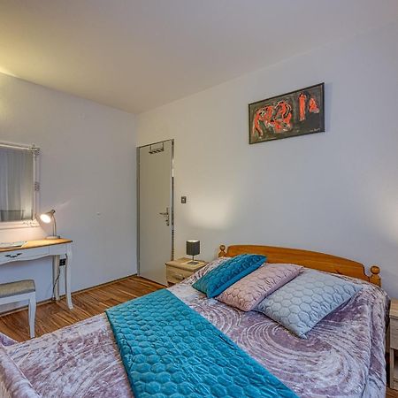 Apartments Suki โรวีน ภายนอก รูปภาพ