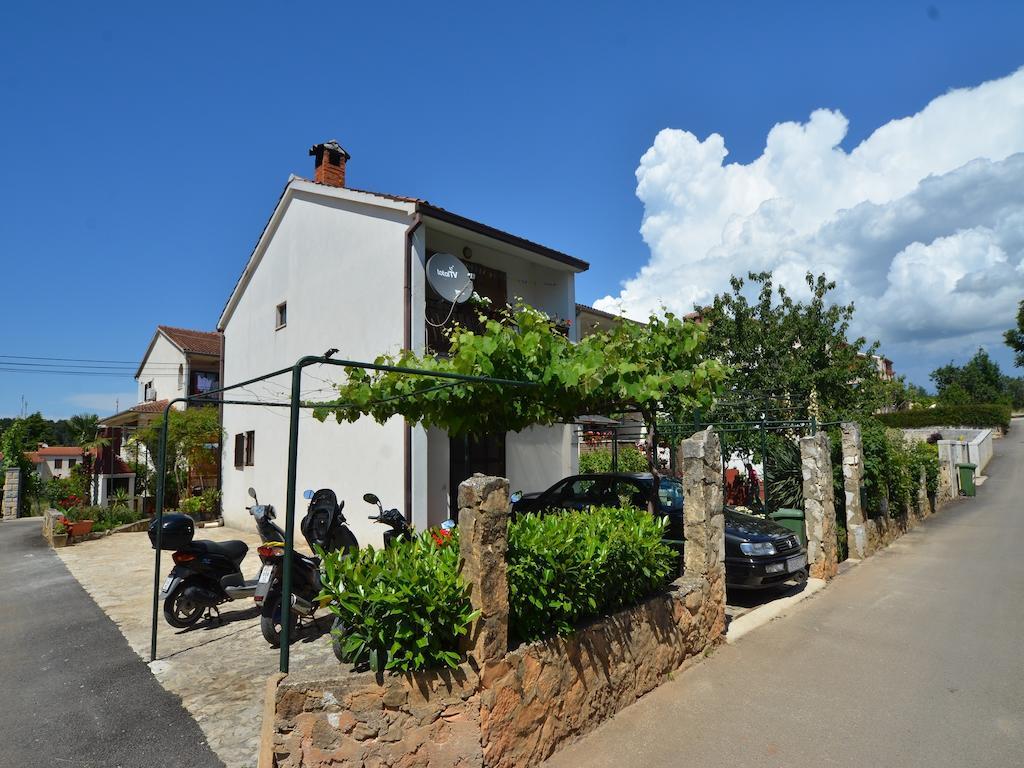 Apartments Suki โรวีน ภายนอก รูปภาพ